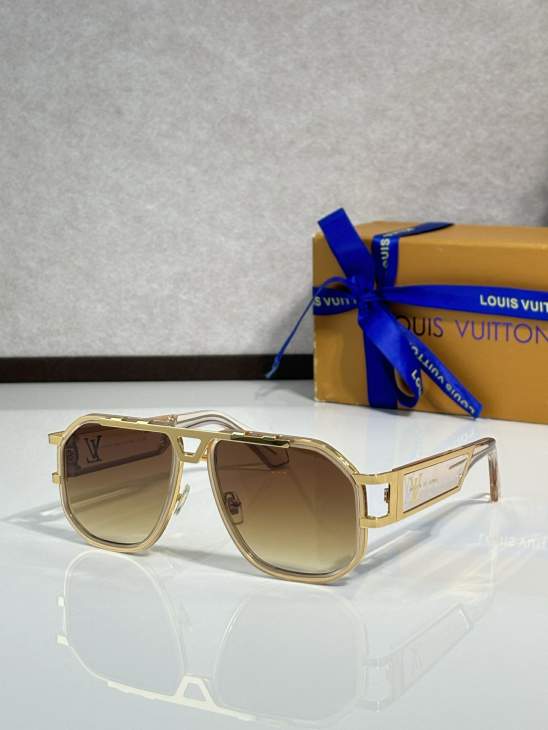 Picture of Louis Vuitton Sunglasses _SKUfw76440005fw